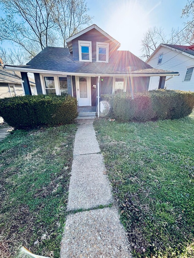 Primary Photo - 3834 Waco Dr