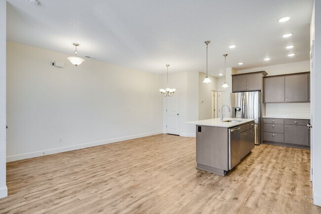 Foto del edificio - Beautiful 3 bed, 3 bath rental home in Reed's Crossing Neighborhood!