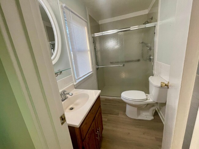 Foto del edificio - 2055 140th St