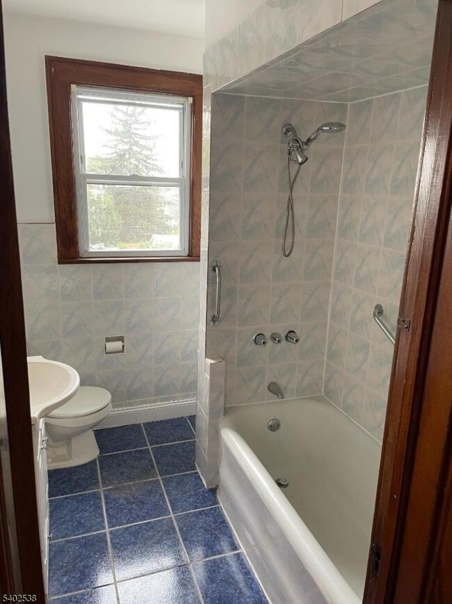 Building Photo - 50 5th Ave