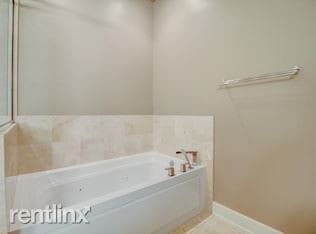 Building Photo - 1 br, 1 bath - 1111 N Marshall St