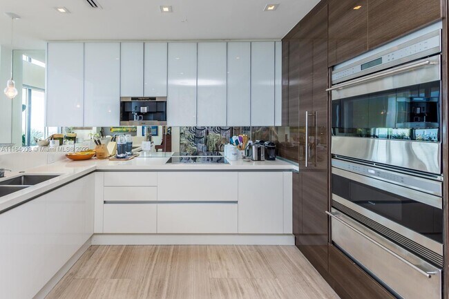 Foto del edificio - 3470 E Coast Ave