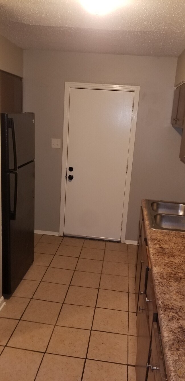 Foto del edificio - 1307-09 Halcomb ln