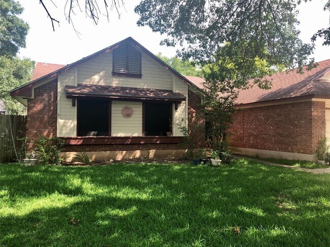 Building Photo - 2300 Alimony Cove