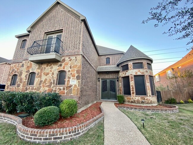 Foto del edificio - 2752 Waters Edge Dr