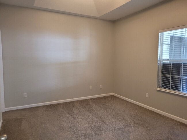 Foto del edificio - 1672 Corey Wood Cir