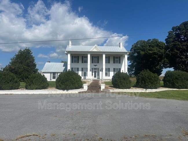 Building Photo - 151 Tanner Ln