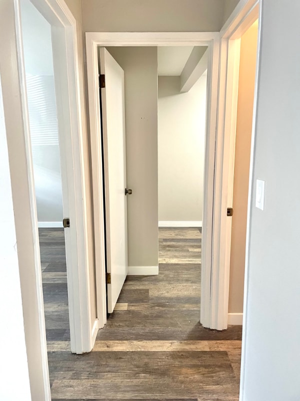 Building Photo - 1215 Queen Anne Ave N