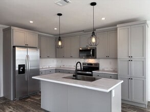 Building Photo - 5647 Blue Harbor Dr