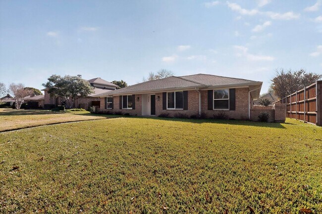 Photo - 2720 Glen Forest Ln- House