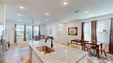 Building Photo - 2926 ELLE DR