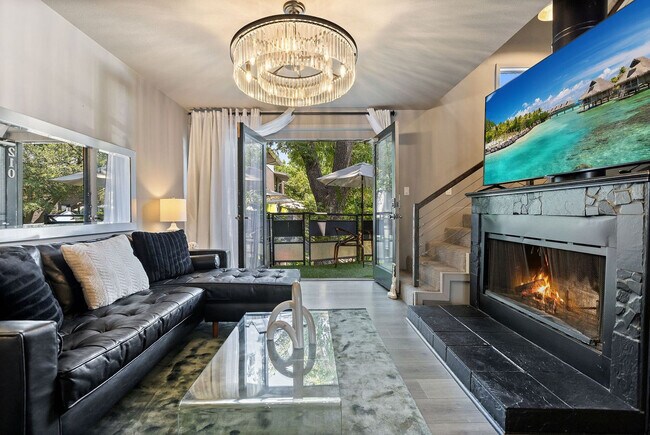 Foto del edificio - 6011 Gaston Ave