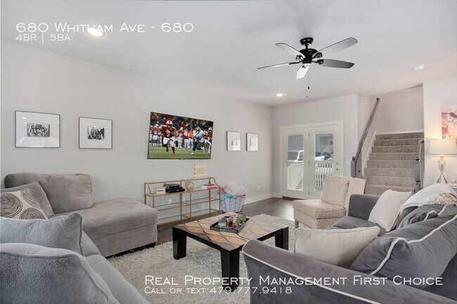 Foto del edificio - 680 Whitham Ave