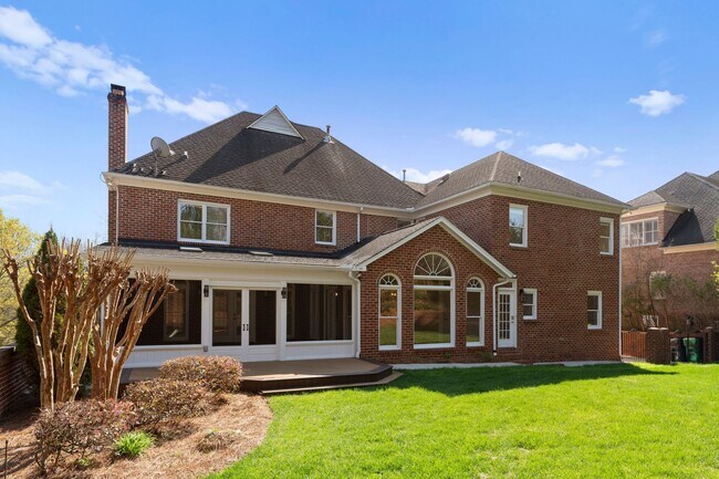 Foto del edificio - 2134 Glade Hill Rd
