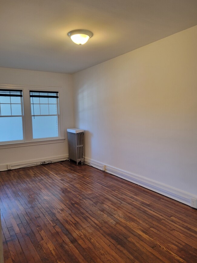 Building Photo - 2575 Perkiomen Ave
