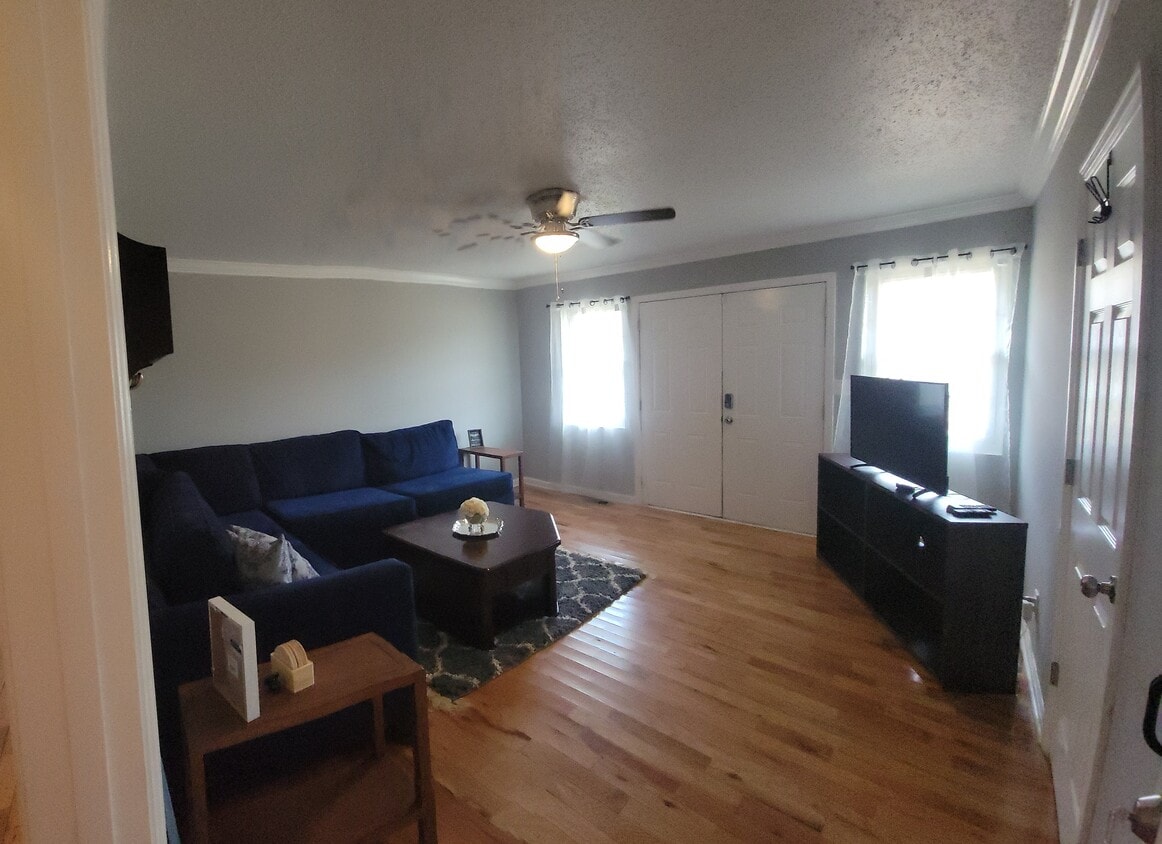 2512 Friendship Rd, Oxford, AL 36203 House Rental in Oxford, AL