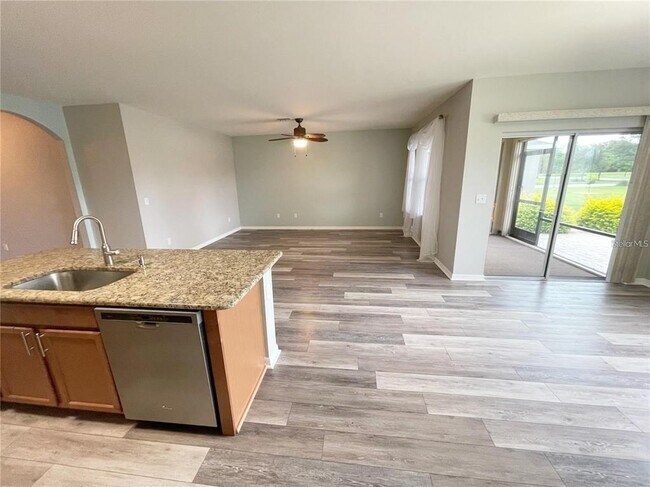 Building Photo - 7245 Mikasa Dr