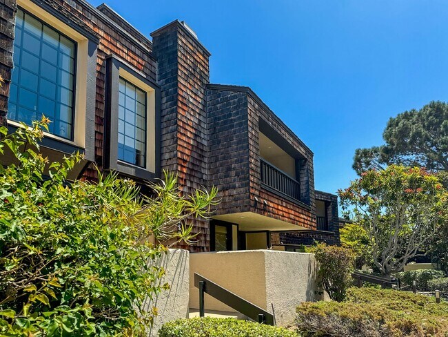 Foto del edificio - Luxurious Coastal Living: Fully Remodeled ...