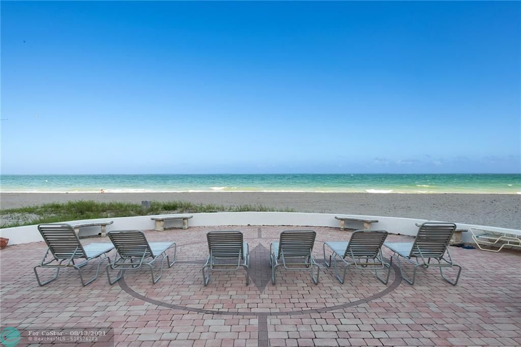 Primary Photo - 1530 S Ocean Blvd