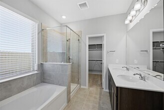 Building Photo - 218 Twilight Mdw Wy