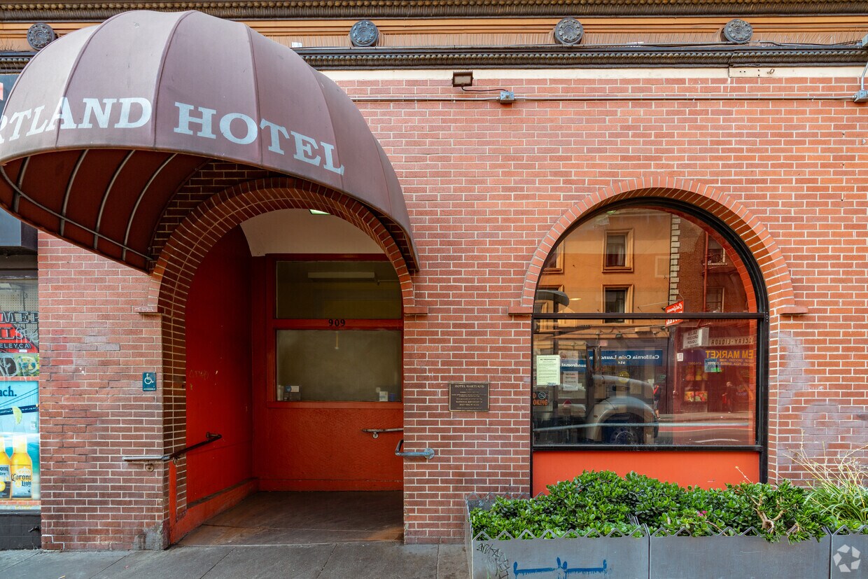 Entrada - Hartland Hotel