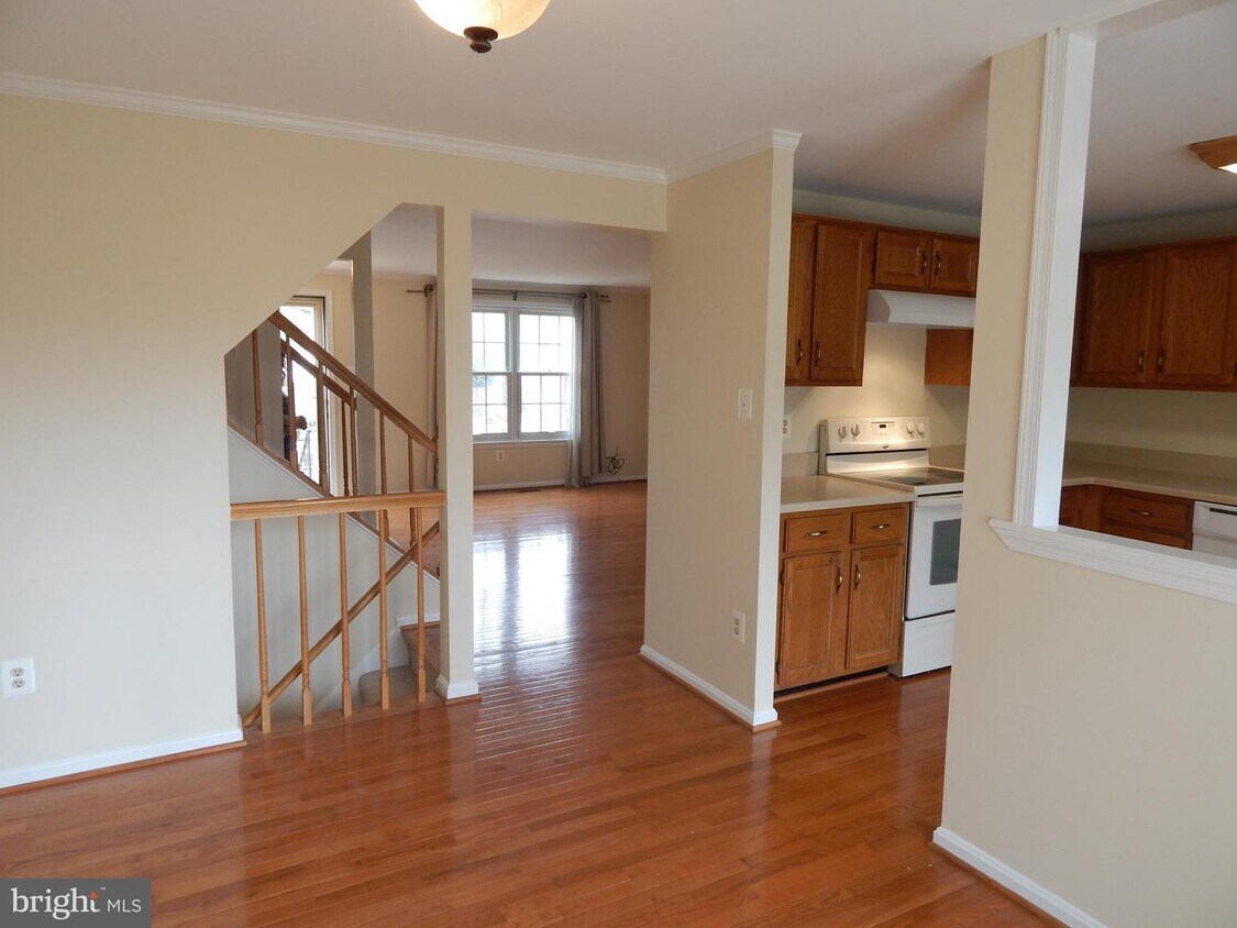3055 Braxton Wood Ct, Fairfax, VA 22031 Townhome Rentals in Fairfax