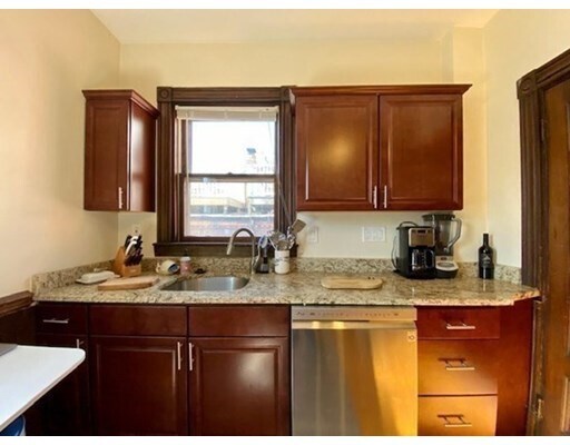 Building Photo - 8 Cordis St