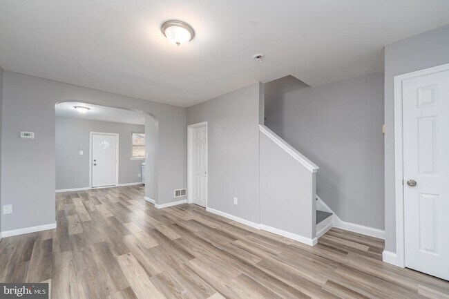 Foto del edificio - 2574 W Lafayette Ave