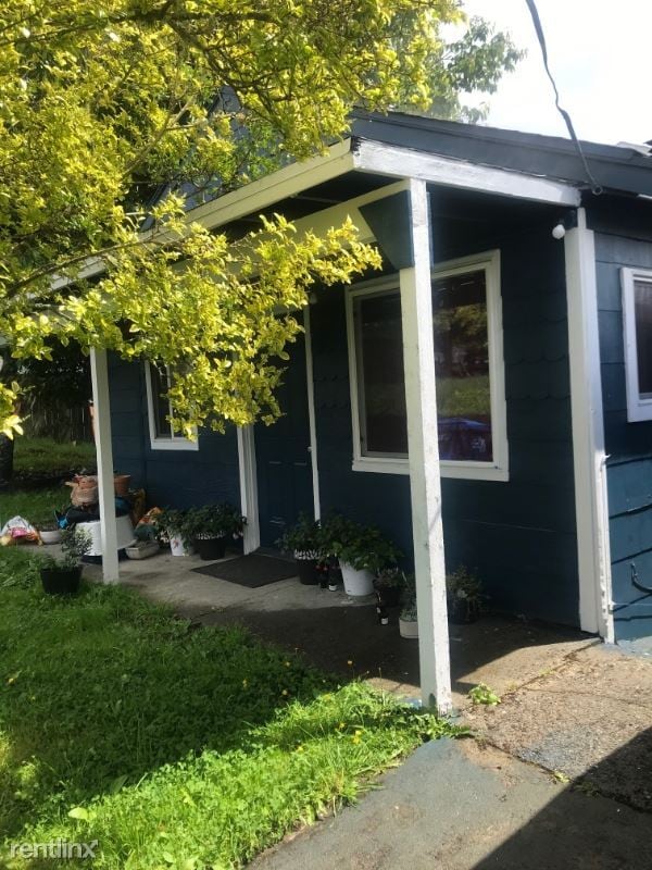 Building Photo - 1 br, 1 bath Apartment - 1200 10th ave SE