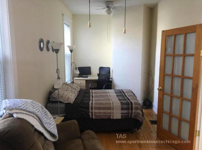 Foto del edificio - 2250 W Armitage Ave