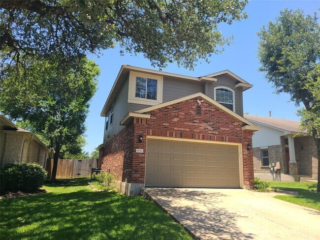 Foto del edificio - 11710 Bruce Jenner Ln