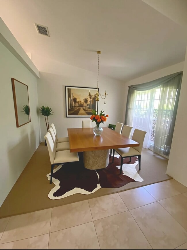 Building Photo - 781 NW Grenada St