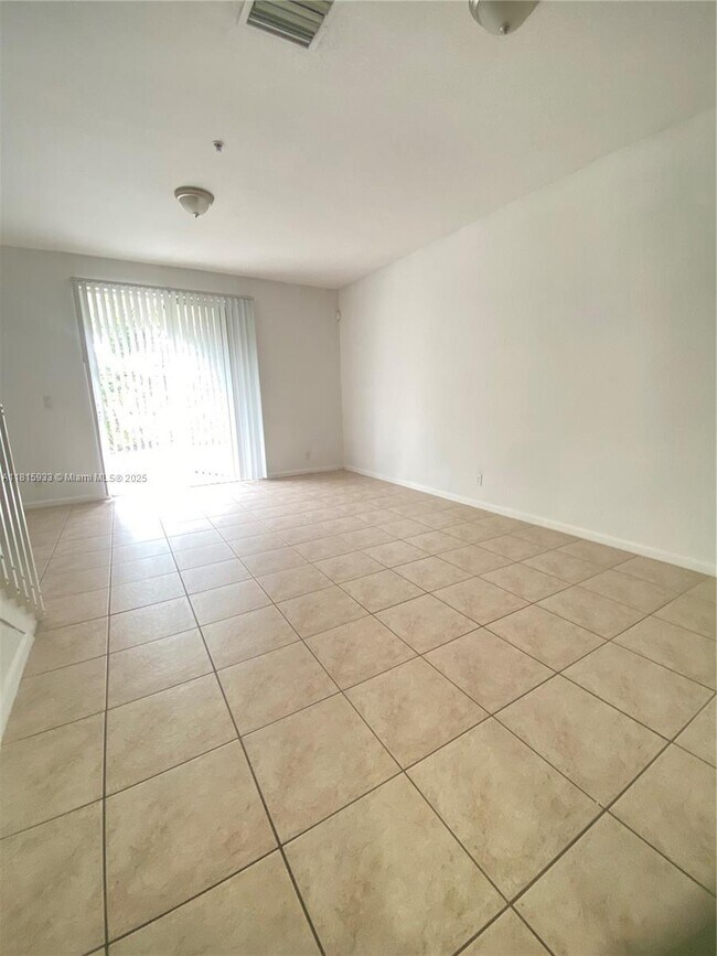 Foto del edificio - 1446 NW 34th Way