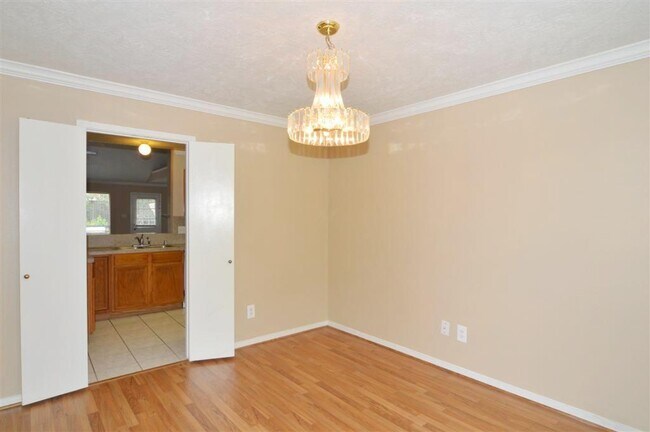 Building Photo - 11446 Gullwood Dr