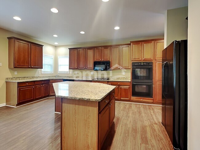 Foto del edificio - 2737 Autumn Bluff Way