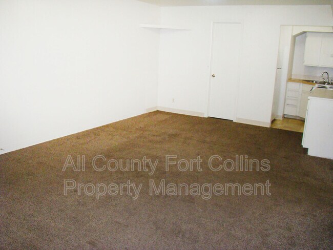 Building Photo - 2825 Stanford Rd