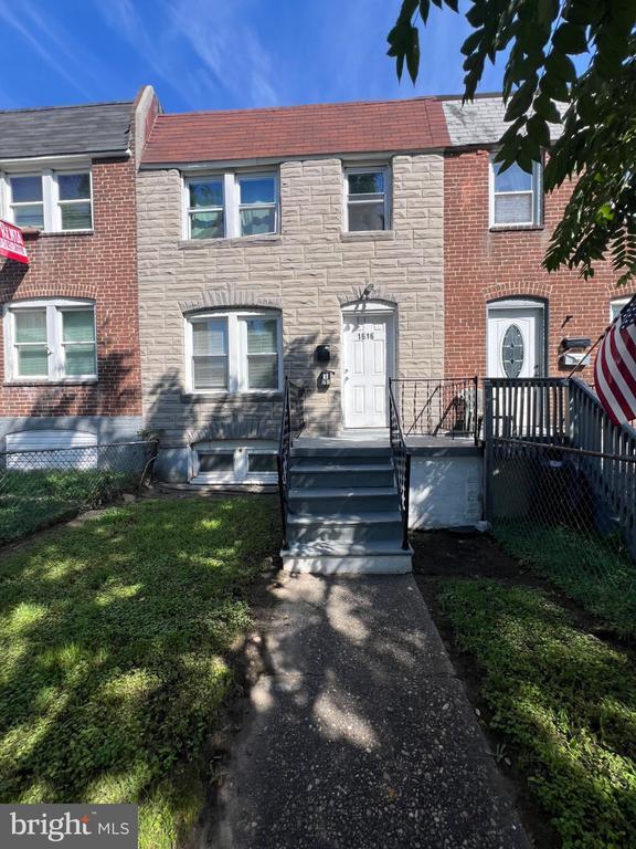 Building Photo - 1616 Plum St