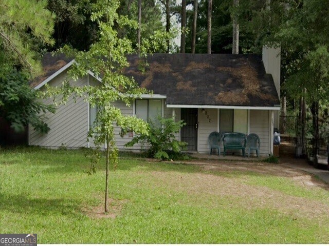 222 Peartree Ln  