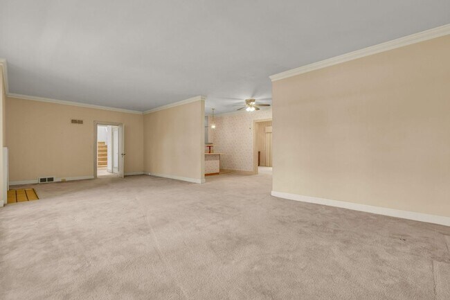 Building Photo - 1111 12th St N