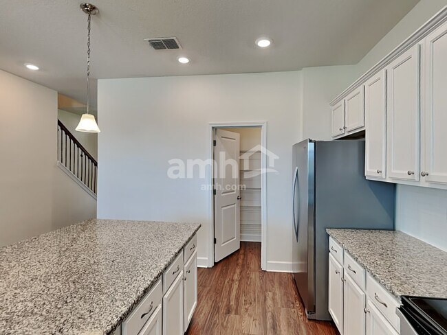 Building Photo - 4832 Reisswood Loop