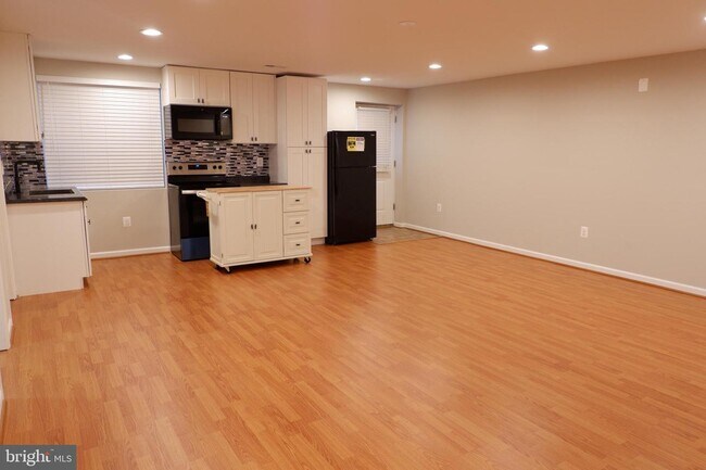 Foto del edificio - 4252 Talon Dr