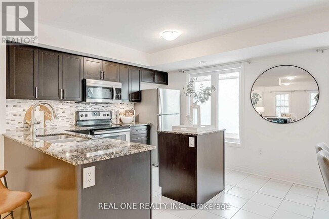 Photo du bâtiment - 2280 Baronwood Dr