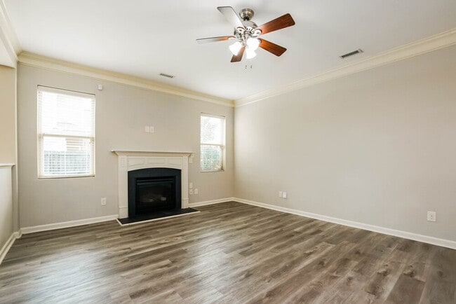 Building Photo - 14 Outwater Ridge Dr