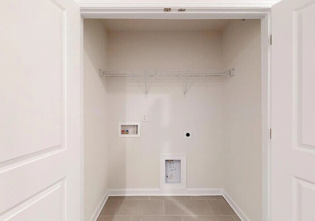 Building Photo - spacious and beautifully appointed townhome