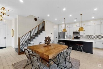 Building Photo - 1077 Maverick Dr