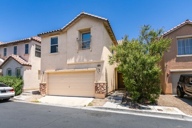 Building Photo - Bright & Spacious Home with Open Layout and Prime Location