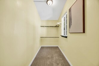 Building Photo - 4330 Baywood Way