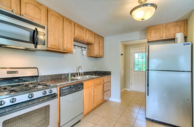 Foto del edificio - 5560 Otis Ct