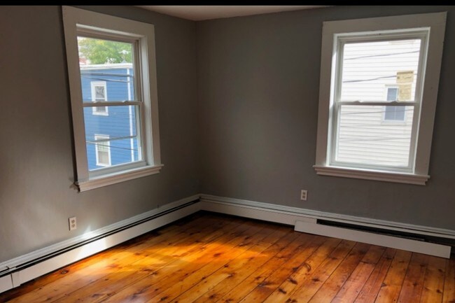 Foto del edificio - 8 Allen St