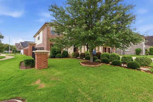 Building Photo - 2410 Ginger Mist Ct